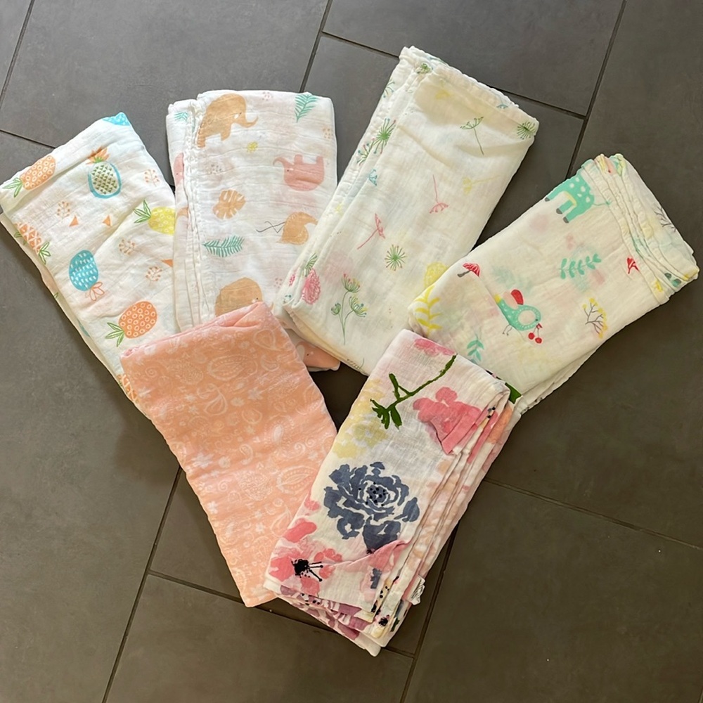 6 New Swaddles
